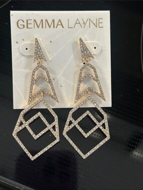 Gemma Layne crystal and gold drop earring NWT